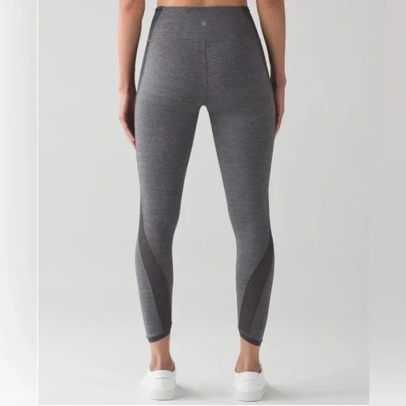 ! Lululemon Grey Featherlight Tight Leggings in Heathered Black SZ 6